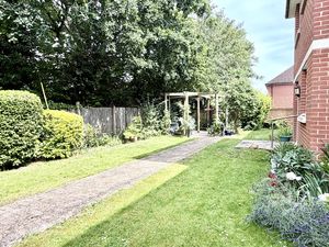 Communal Gardens- click for photo gallery